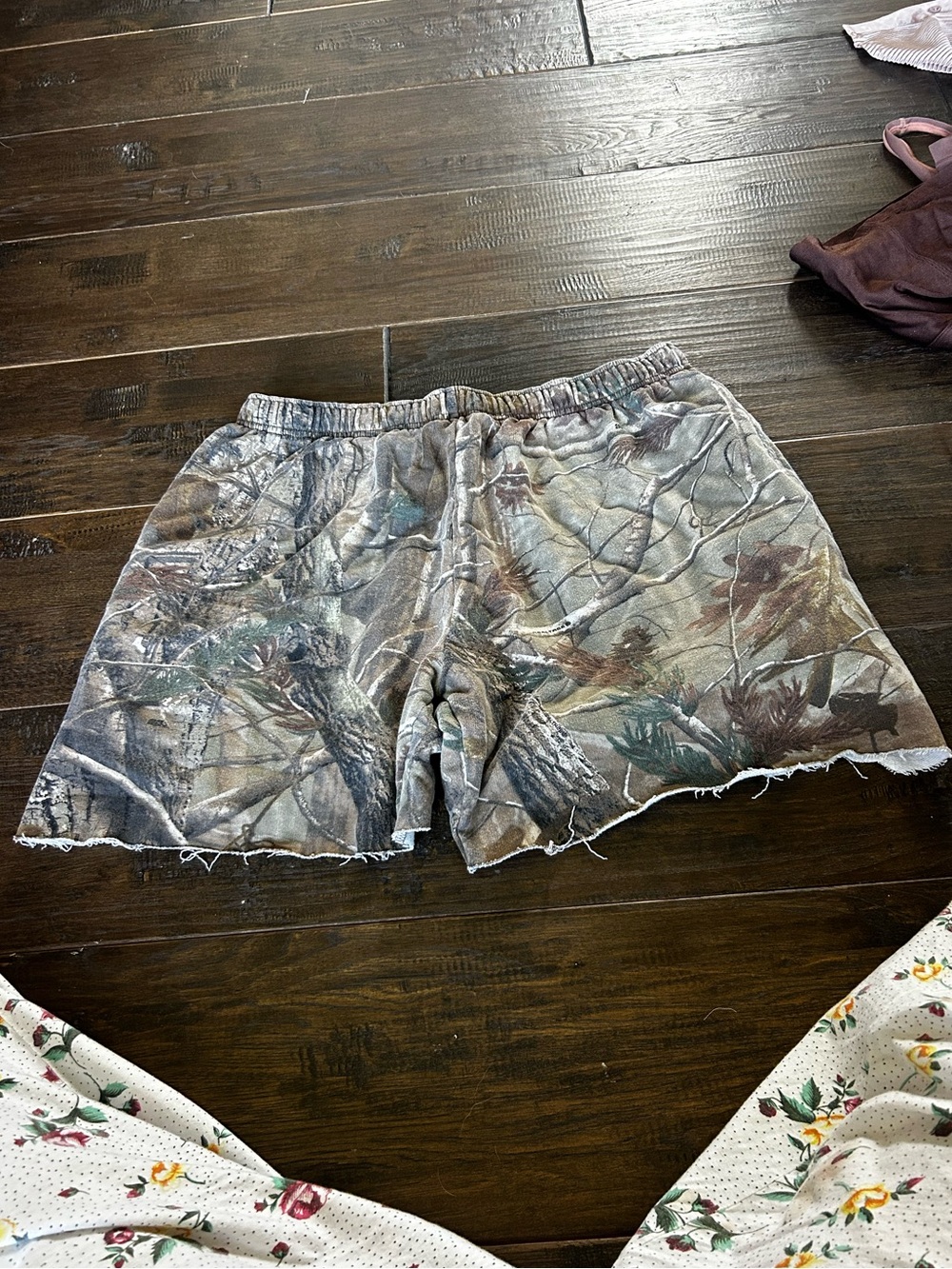 liberty Women's Camouflage Pull-On Shorts in Brown & Green
